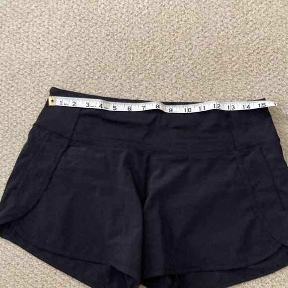 LULULEMON Run Times Short 4” Mid-Rise MR Shorts Black BLK EUC Hotty Speed Size 6 - Picture 9 of 9
